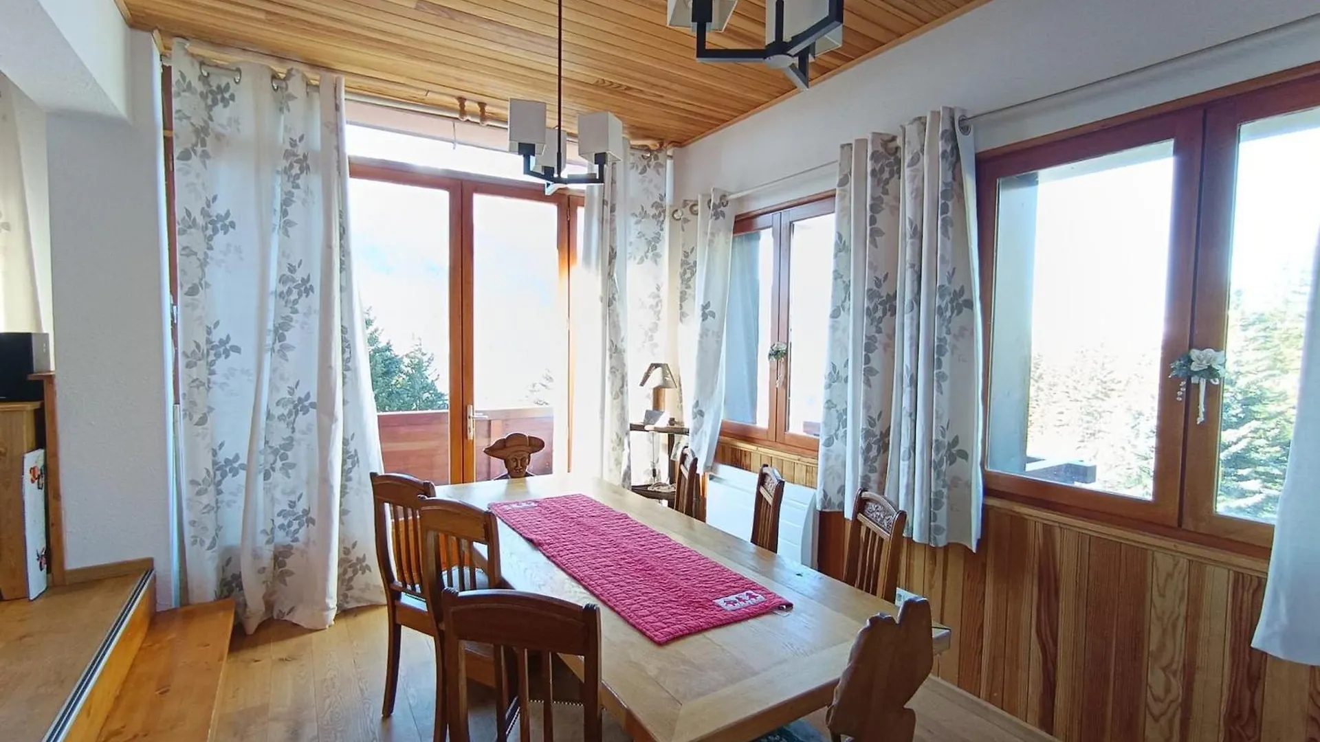Charmant Chalet 4 Ch. Pour 9 Pers. A Montgenevre Avec Balcon Face Aux Pistes - Fr-1-445-219 France