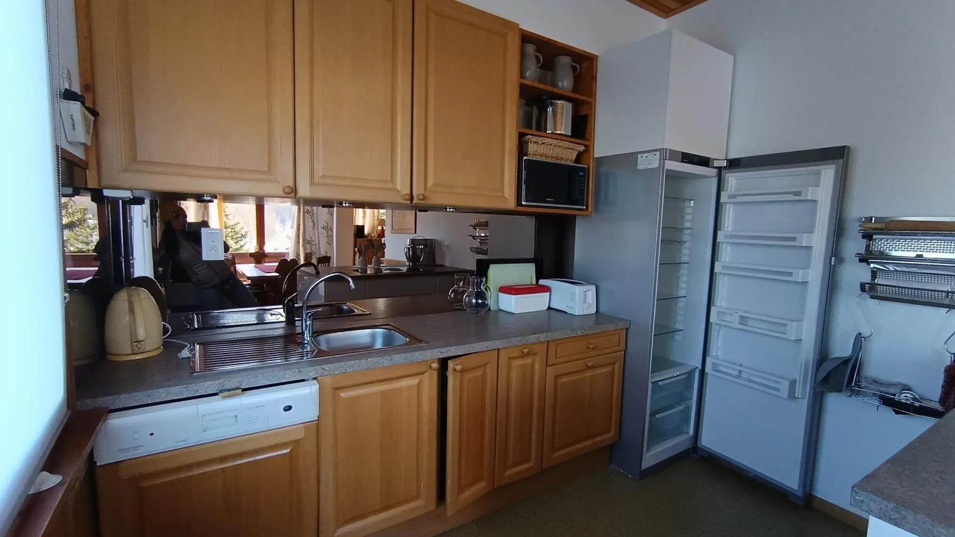 Charmant Chalet 4 Ch. Pour 9 Pers. A Montgenevre Avec Balcon Face Aux Pistes - Fr-1-445-219